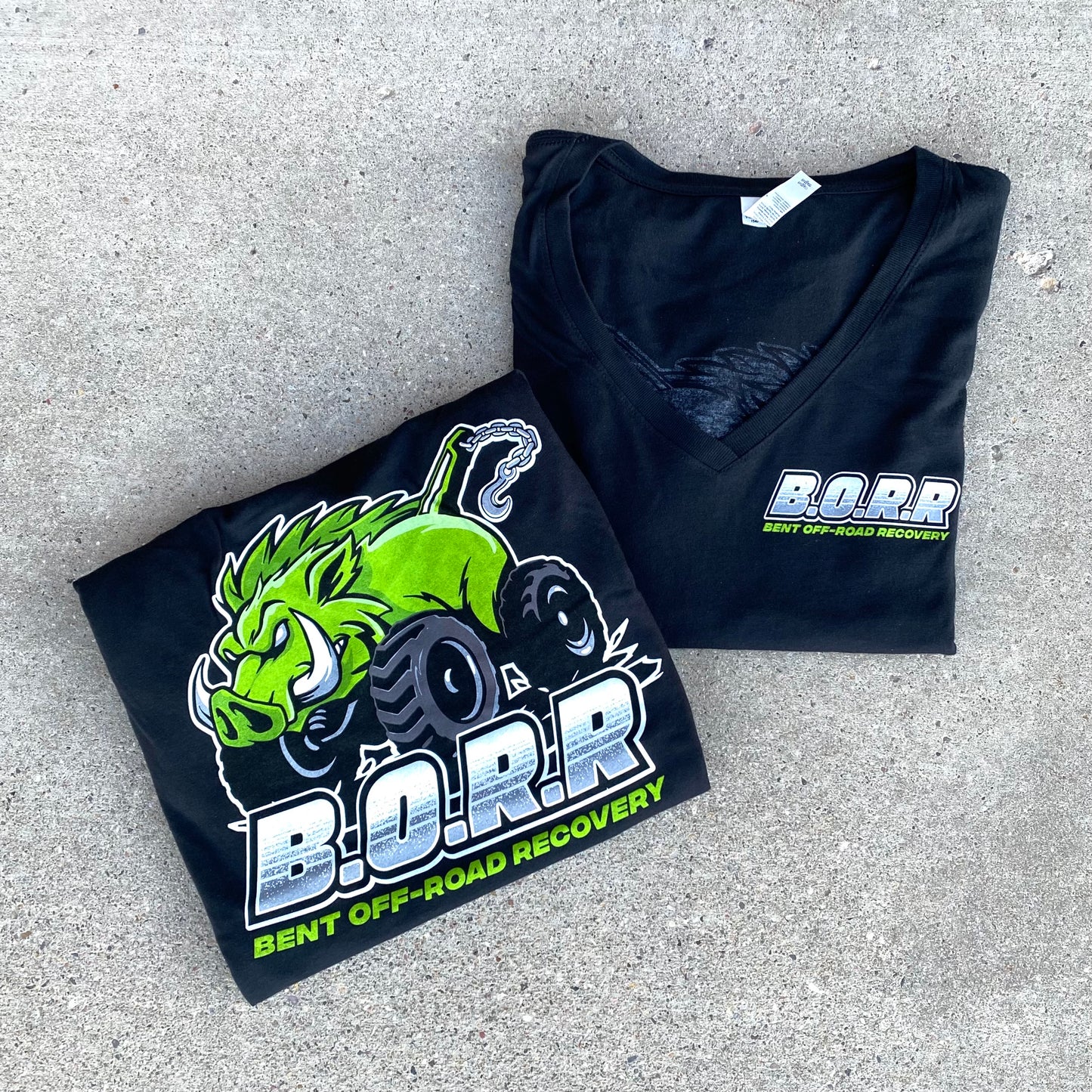 BORR - Women's Black V-neck T-shirt